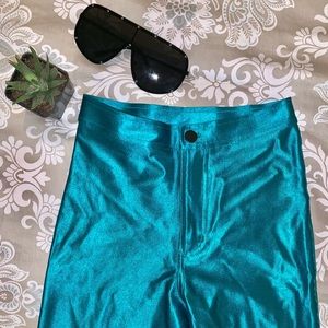 Aquamarine skinny pants!!